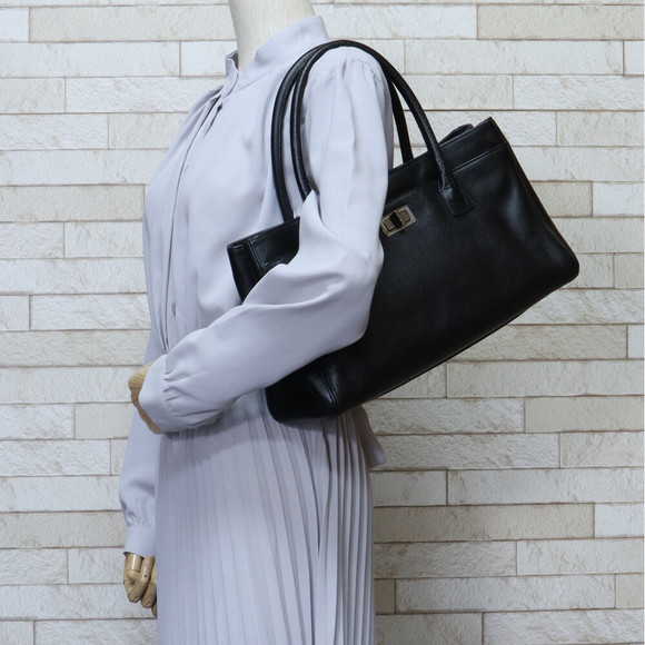 Chanel Tote Black Executive Bag Calf - Picture 1 of 8
